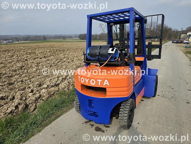 Wózek widłowy TOYOTA 5FG25 TOYOTA 5FGF25 widlak Linde