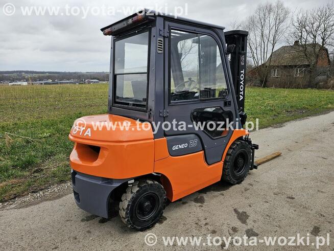 Wózek widłowy TOYOTA 7FDF25 triplx TOYOTA 7FD25 widlak Linde