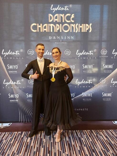 Do tańca towarzyskiego partner poszukiwany