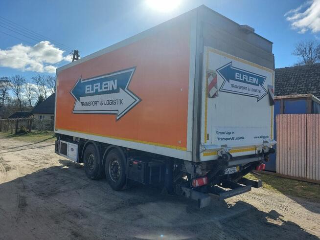 Przyczepa marki ROHR chłodnia 18 palet