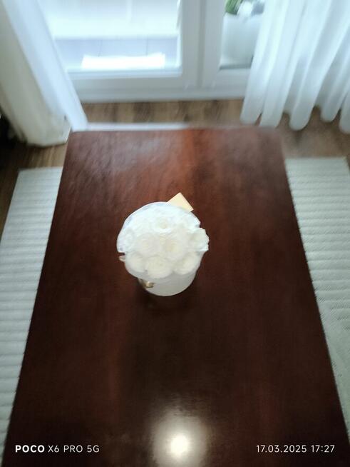 Drewniany stolik kawowy