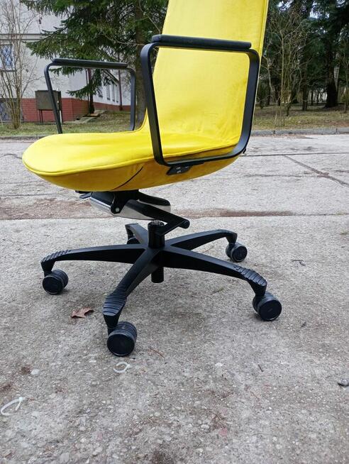 Fotel biurowy gabinetowy fotel dyrektorski BEJOT Lumi