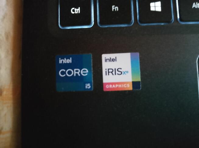 Sprzedam laptop Acer aspire 5