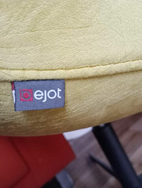 Krzesło konferencyjne Lumi LM 4C2 fotel konferencyjny biuro