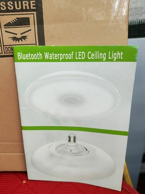 Lampa z Głośnikiem Bluetooth Plafon sufitowy na sufit RGB