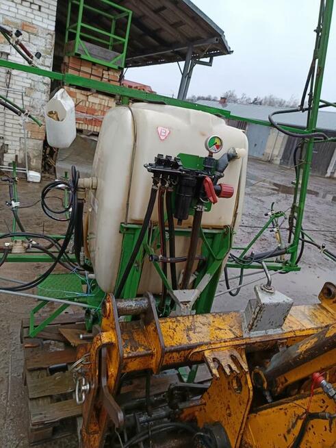 Opryskiwacz do truskawek 300 litrów