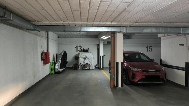 miejsce postojowe w garażu podziemnym 20m Krośnieńska 23 RZE