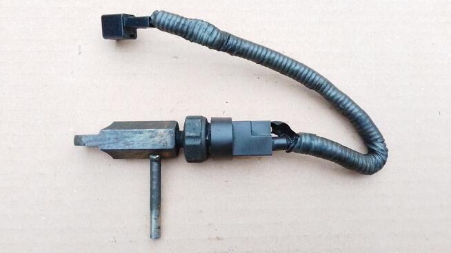 Czujnik oleju 3.0 ZD30 Nissan Patrol Y61 GU4 Terrano II