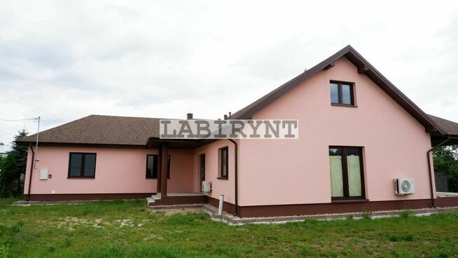 Dom z 2021 roku, działka 5650m2, kanalizacja, gaz