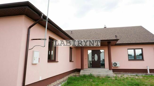 Dom z 2021 roku, działka 5650m2, kanalizacja, gaz