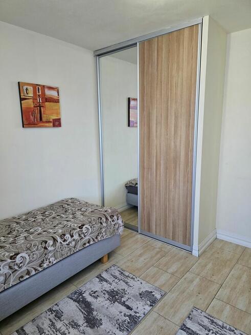 Wynajem pokoi pracowniczych, sali konferencyjnej Ławki