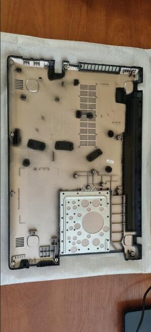 Dolna obudowa do laptopa Lenovo Z51-70 - stan bardzo dobry