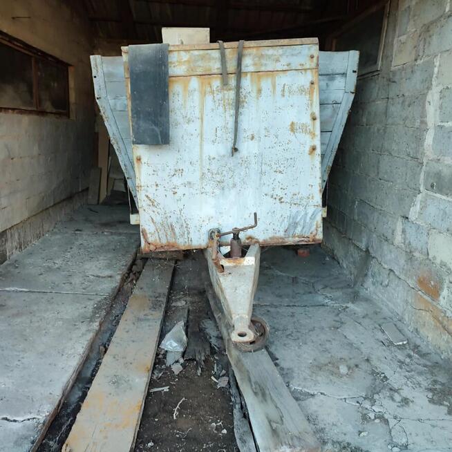 Przyczepa dwukółka do traktora