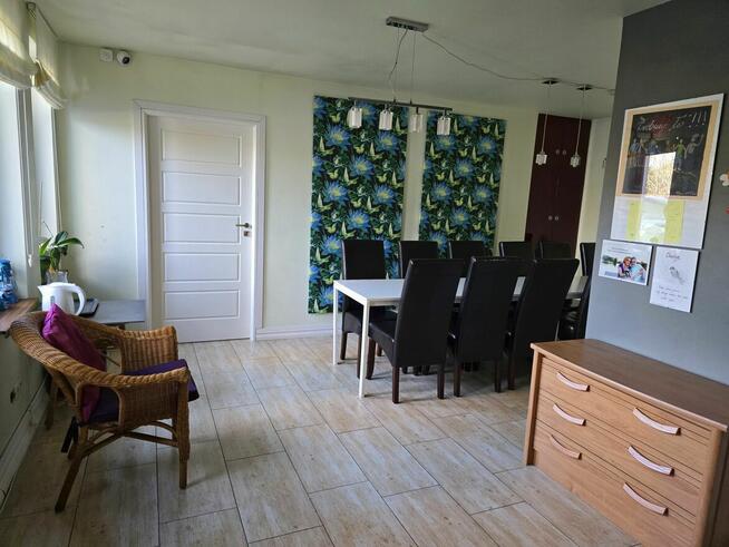 Wynajem pokoi pracowniczych, sali konferencyjnej Ławki