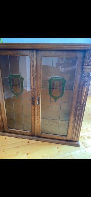 Rzeźbiony komplet do salonu