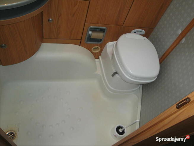 Przyczepa Kempingowa Burstner 540 Ts ,szeroka 245 cm , wc