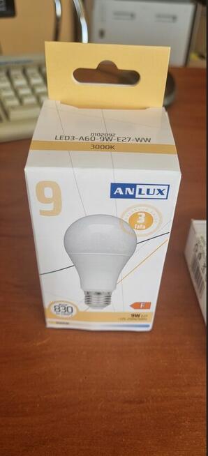 Żarówka LED 9W E27 230V ciepły biały - Anlux