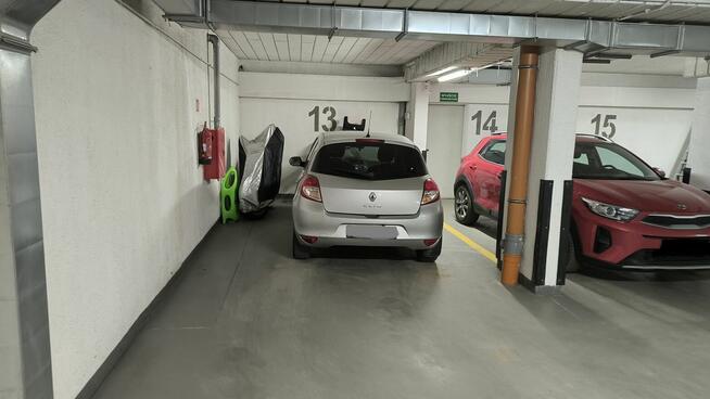 miejsce postojowe w garażu podziemnym 20m Krośnieńska 23 RZE