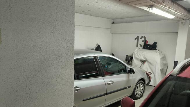 miejsce postojowe w garażu podziemnym 20m Krośnieńska 23 RZE