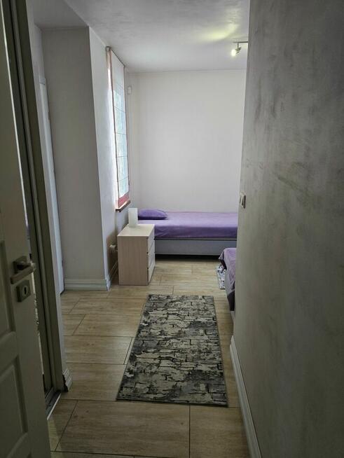 Wynajem pokoi pracowniczych, sali konferencyjnej Ławki