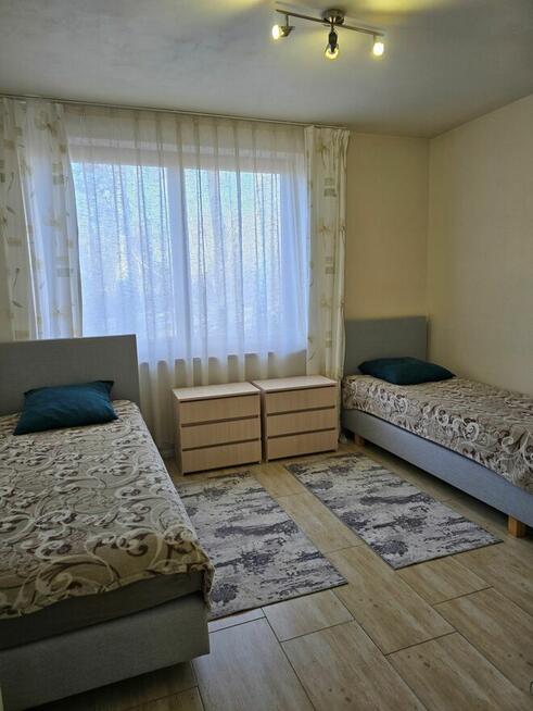 Wynajem pokoi pracowniczych, sali konferencyjnej Ławki