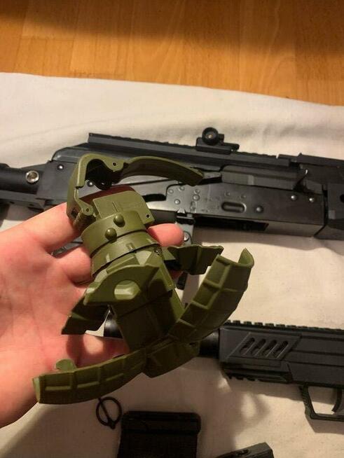 Repliki ASG + Dodatki