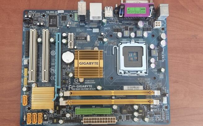 Płyta główna Micro ATX Gigabyte GA-G31M-ES2C - uruchamia się