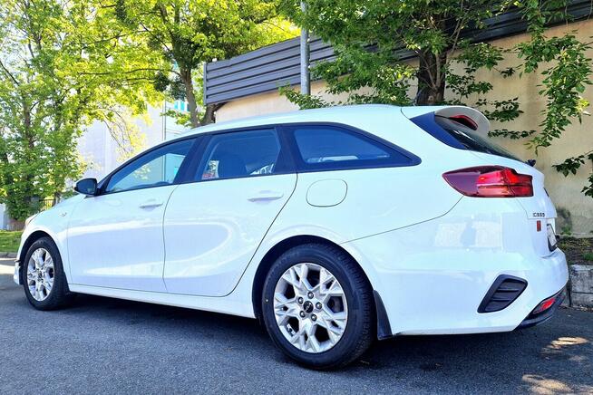 KIA CEED tani wynajem aut Wrocław RENT A CAR