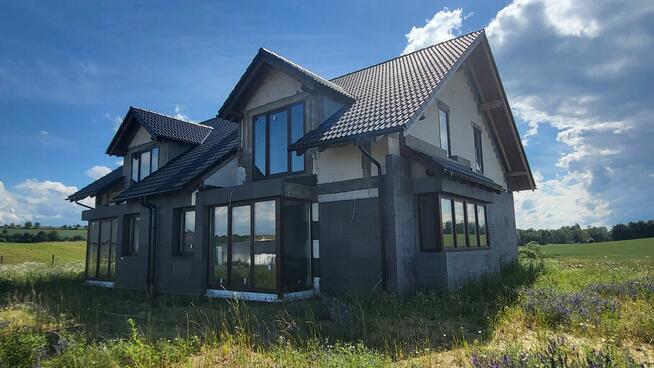 dom w zabudowie bliźniaczej