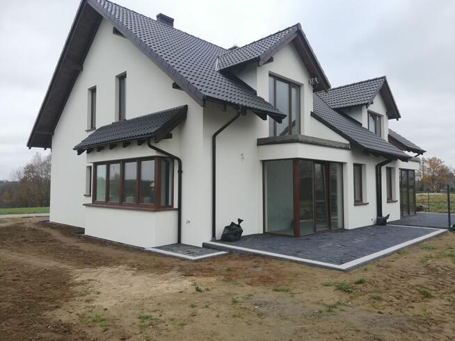 dom w zabudowie bliźniaczej