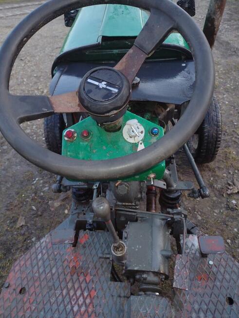 Sprzedam traktor 4biegowy za 4000 tys do konca tygodnia