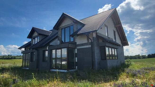 dom w zabudowie bliźniaczej