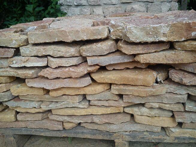 Zatrudnię pracownika do układania kamienia