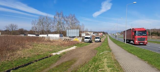 Sprzedam działkę inwestycyjno-mieszkaniową.