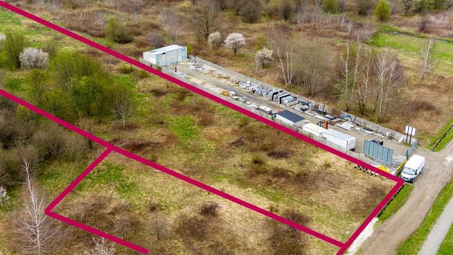 Sprzedam działkę inwestycyjno-mieszkaniową.