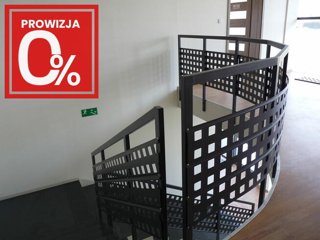 Nowoczesna hala z biurowcem w Zakliczynie