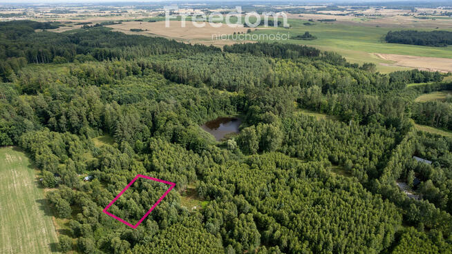 Działka budowlana, w otoczeniu lasów i jezior