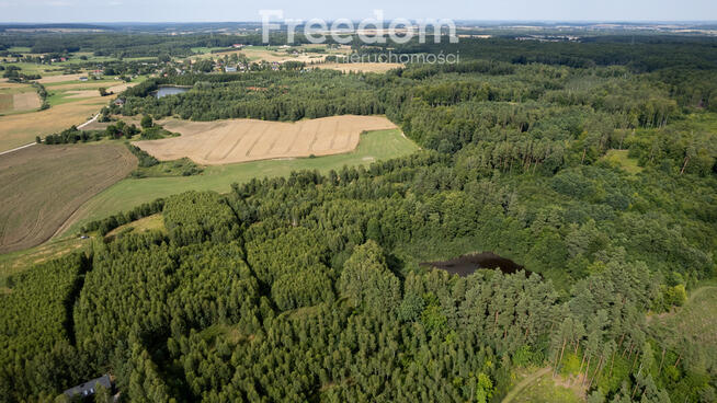 Działka budowlana, w otoczeniu lasów i jezior