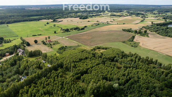 Działka budowlana, w otoczeniu lasów i jezior