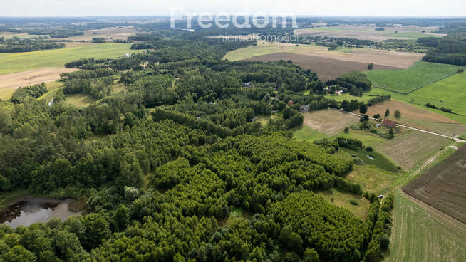 Działka budowlana, w otoczeniu lasów i jezior