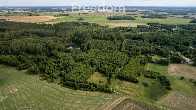 Działka budowlana, w otoczeniu lasów i jezior