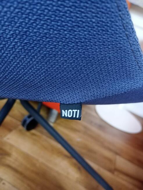 Fotel krzesło na kółkach NOTI fotele krzesła biurowe obrotow