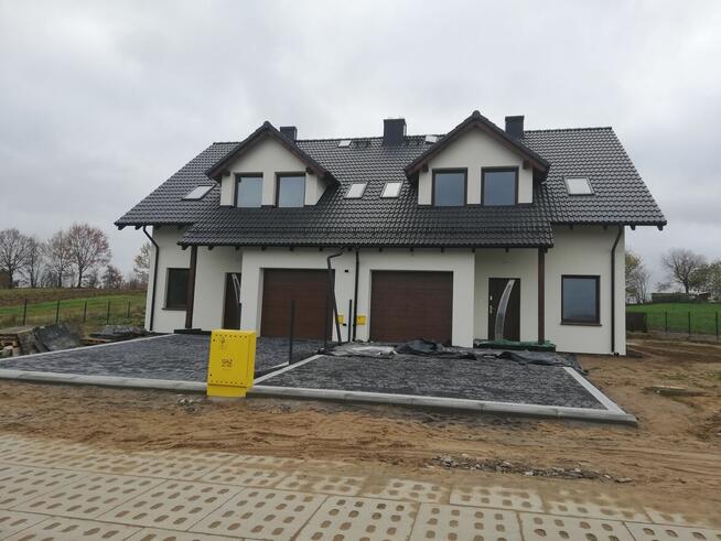 dom w zabudowie bliźniaczej