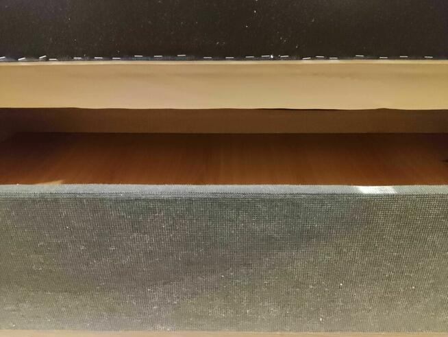 Rozkładana używana kanapa w dobrym stanie