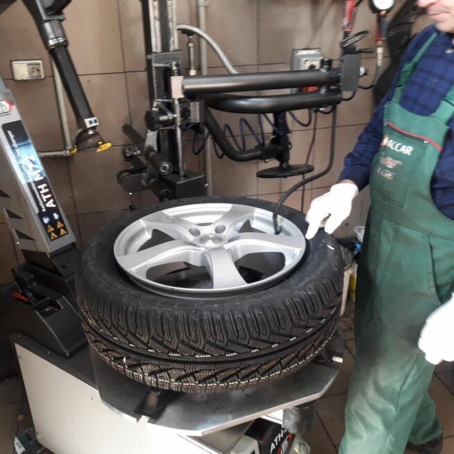 Mechanik samochodowy - ACCAR Auto Serwis