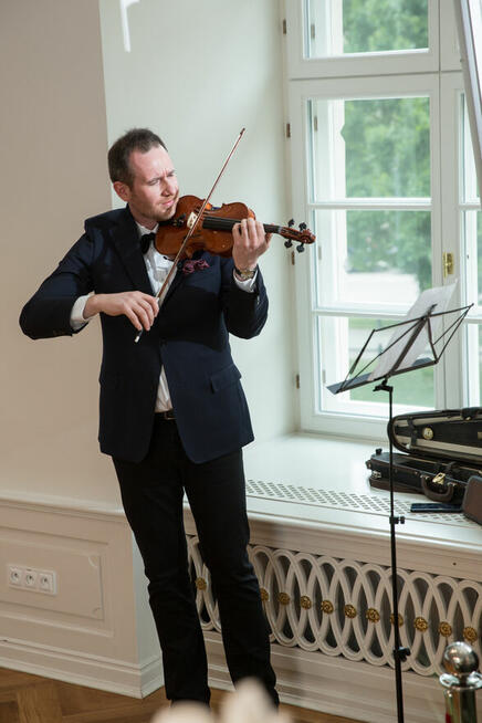 Skrzypek / DJ - oprawa muzyczna ślubów, wesel, uroczystości