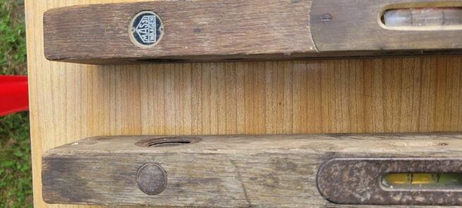 Stara poziomica drewniana