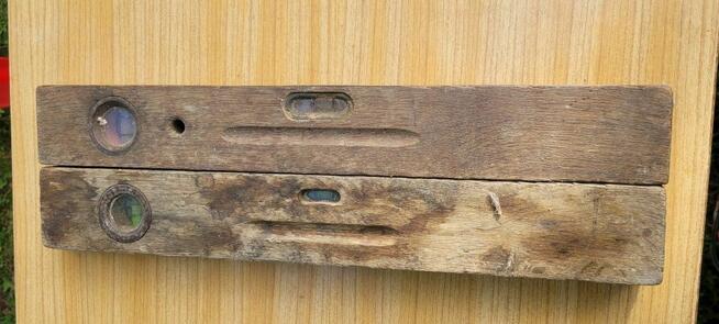 Stara poziomica drewniana