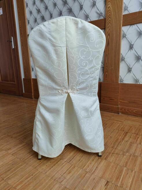 Krzesła bankietowe z pokrowcami Écru