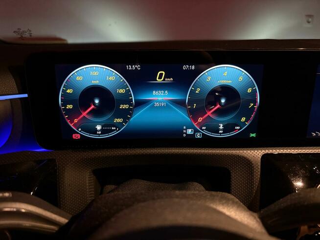 Mercedes-Benz Klasa A 200 AMG Line 7G